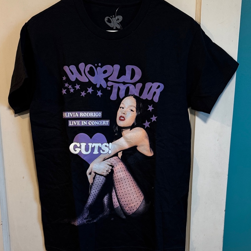 Olivia Rodrigo World Tour T-Shirt - Black NWOT